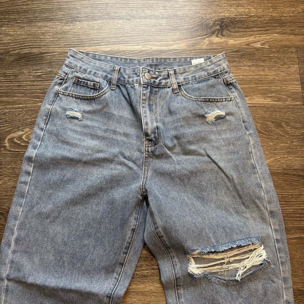 SOLD ‼️ Shein Jeans - Picture 3 of 4